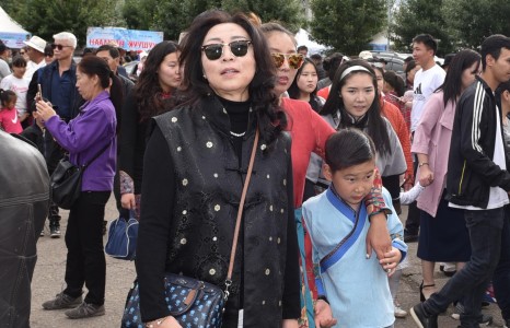 УИХ-ын гишүүн асан оюутан З.Баянсэлэнгийн наадмын гангараа юу байв...