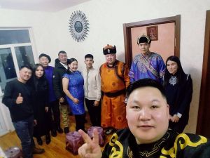 Цэргийн яргалалаас тахир, дутуу болсон залууд хоёр өрөө байр хүлээлгэж өглөө