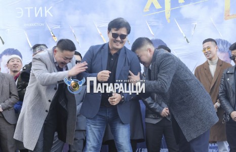 МУГЖ Г.Золбоотоос залуу жүжигчид адис авав