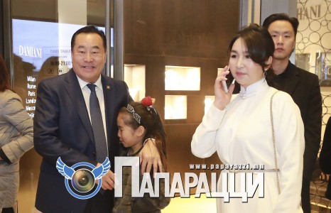 Хэнз охиноороо чимсэн төрийн түшээ