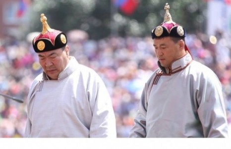 Дархан аварга Б.Бат-Эрдэнэ, А.Сүхбат нарын цолыг хураах цаг болжээ, Ерөнхийлөгчөө