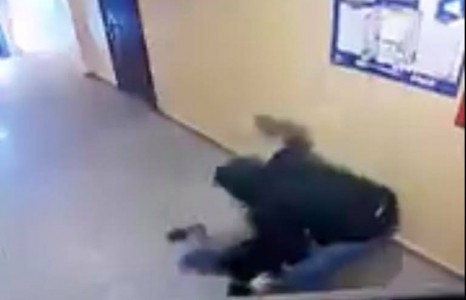 Лефт хүлээж байсан эмэгтэйг дээрэмдсэн этгээдэд 1 сар хорих ял оноолоо