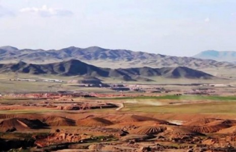 Алт олборлогчдоос болж Заамарын 200 гаруй гол, горхи ширгээд байна