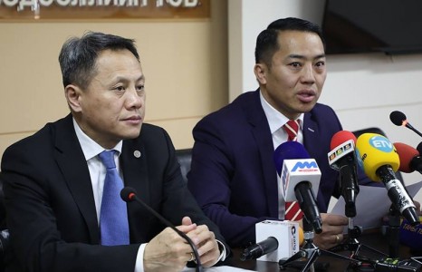 Бие дааж өрсөлдсөн Н.Уламбаяр мөнгө тараасан гомдлыг шалгуулж байна