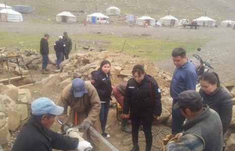 Алтны уурхайнуудаас илүү Нинжа нар алтны олборлолтыг бүрдүүлж, Монгол банкинд тушаадаг