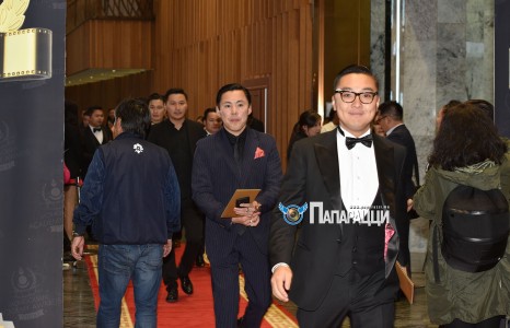 Од нь гийсэн Б.Тамир баярлахаас ч өөр яахав...