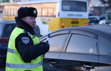 Согтуугаар жолоо барьж хөдөлгөөнд оролцвол 7-30 хоног баривчилж, 480-960 мянган төгрөгөөр торгоно