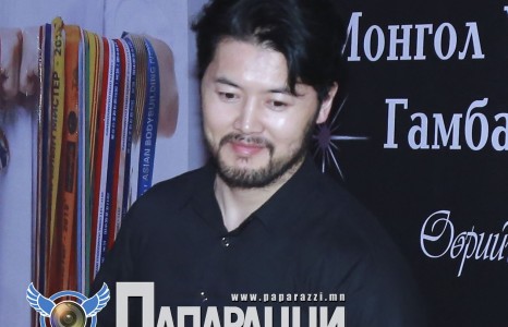 Жүжигчин П.Баттөр сахал үсээрээ гангараад удах болжээ