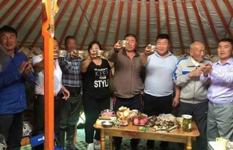Аймгийн ИТХ-ын төлөөлөгч, сумын Засаг дарга нь гадны компанийн ТУЗ-ийн гишүүн болжээ