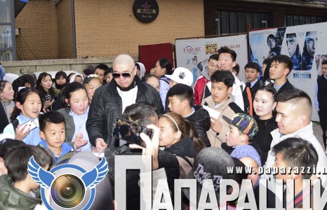 Ийм бяцхан фэнүүдтэй Gee үг, үйлдэлдээ анхаараарай...