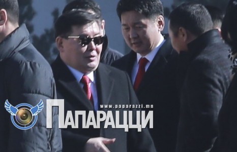 Төрөөс зээлтэй хурлын дарга аа! Өрөө төлчөөд баярла өө!!!