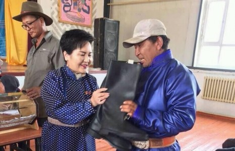 М.Билэгт гишүүн ИЧИГ ИЧИГ