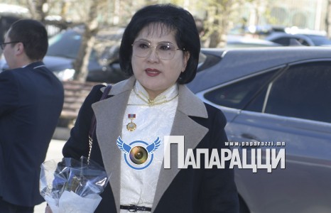 МУГЖ Н.Батцэцэгийг хэн ч харсан жаран хэдтэй гэхгүй...