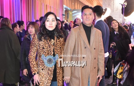 “Guys” Лхагваагийн нууцлаг гэргий ил гарах цагаар