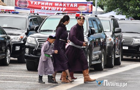 “Аварга” гишүүн А.Сүхбат улаан дээлнээсээ мөн л татгалзжээ