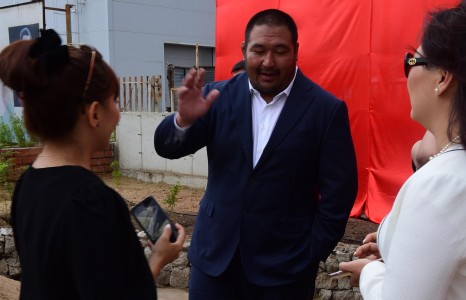 Галаасаа тусдаа бэлтгэл хангагдаж буй аварга