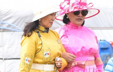 Ерөнхийлөгч асангийн тэргүүн хатагтай