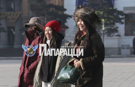 “Макс”-ын тэргүүн хатагтай гүнж нартайгаа явна