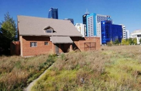 Чойжин ламын сүм музейн газарт дураараа барьсан барилгыг албадан нураана