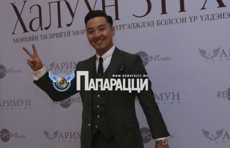 Хайранд умбан яваа Б.Тамирын шинэ пооз