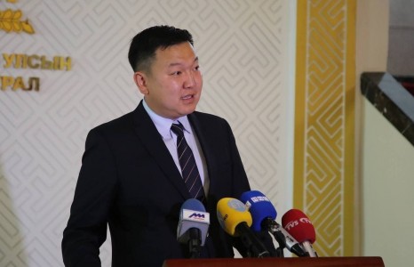 Н.Учрал: Багш нарыг шоовдорлосоор эцсийг нь үзэх гэвэл үгүй шүү гэж хэлье