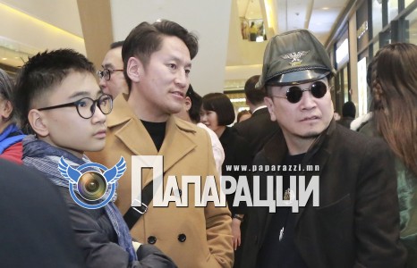 МУАЖ Н.Равдан гуайн амь хүү “нацист” найруулагчтай...