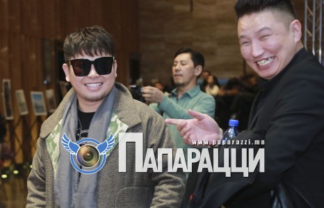 Мотив-ын Т.Ганбаагийн ээлжит “эмэгтэйлэг” имидж