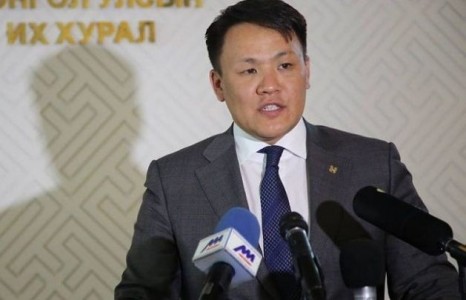 Н.НОМТОЙБАЯР МАН-Д ӨГСӨН ХОЁР ТЭРБУМ ТӨГРӨГӨӨ АВЧ ЯВНА ГЭЖЭЭ