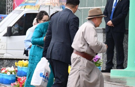 “Элбэг дээлт” З.Энхболд