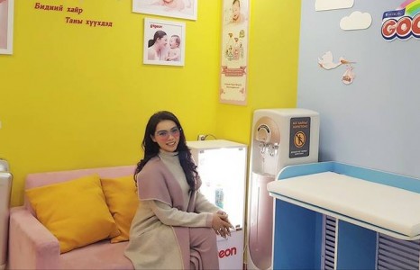 Нэвтрүүлэгч Д. Одзаяа хүүхдүүдэд зориулсан ээлжит өрөөгөө тохижуулжээ