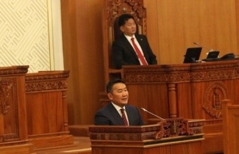 Монгол Улсын Ерөнхийлөгч Халтмаагийн Баттулга, Монгол Улсын Ерөнхий Сайд Ухнаагийн Хүрэлсүх нарт нээлттэй захидал илгээх нь