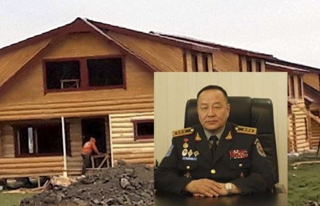 Ерөнхийлөгчийн цэргийн бодлогын зөвлөх дэслэгч генерал Д.Даваагийн хаусны ажлын шалтгаантайгаар дахиад нэг цэрэг амиа алджээ