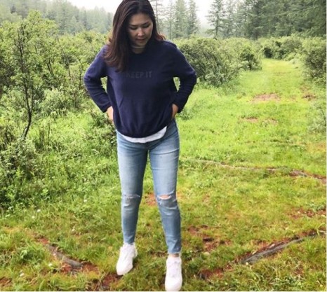 Жүжигчин Амараагйн эхнэр...