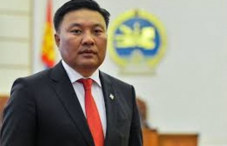 БОАЖЯ-ны сайд Н.Цэрэнбат татвар төлөгчдийн мөнгөөр өөрийгөө рекламдаж байна