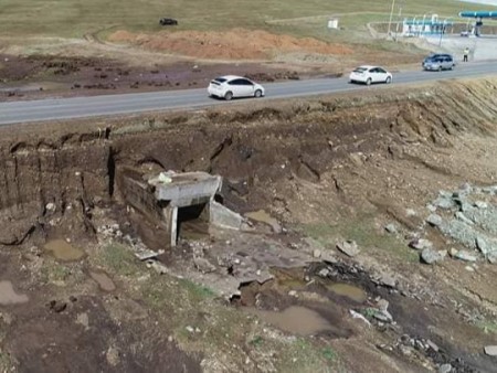 News paparazzi:  Төв аймагт орсон хүчтэй аадар борооны улмаас хоёр хүн амь эрсдэжээ