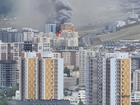 Post paparazzi: Зайсангийн Номун хотхонд гал гарлаа. Папараццийн шуурхай баг удахгүй шууд сурвалжлага хүргэнэ