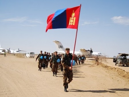 News paparazzi: Афганистанд гацсан 50 энхийг сахиулагч коронавирусийн халдвар авчээ