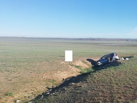 News Paparazzi:Дундговь аймагт зам тээврийн осол гарч хоёр хүн амь насаа алджээ