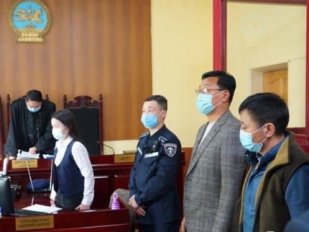 News paparazzi : ЕРӨНХИЙ САЙД АСАН, УИХ-ЫН ГИШҮҮН Ж.ЭРДЭНЭБАТАД ОНООСОН ЗУРГААН ЖИЛИЙН ХОРИХ ЯЛЫГ ХЭВЭЭР ҮЛДЭЭЛЭЭ