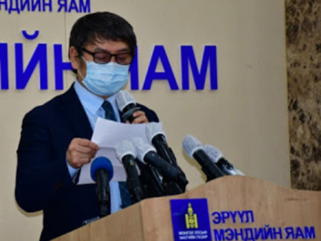 News paparazzi: ЭМЯ: ХАЛДВАР АВСАН иргэний хадам ээж дүү 2-с коронавирусийн халдвар илэрч хавьтал болсон хүмүүсийг судалж байна