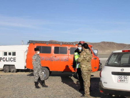 News Paparazzi : Мэргэжлийн хяналтын байцаагчаас шинжилгээ авахад коронавирус илэрсэн гэв