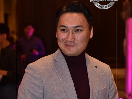 PHOTO PAPARAZZI: Хөтлөгч Чойжоо хаягдсан ч 