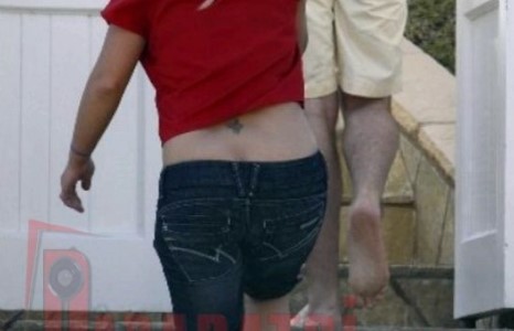 Өдрийн таавар: -Энэ аймшигийн хүүхэн хэн бэ? 