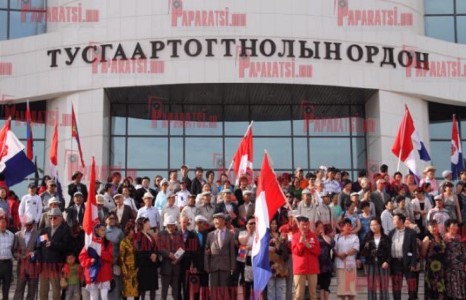 УИХ-ын сонгуульд нэр дэвшигчид батламжаа гардлаа