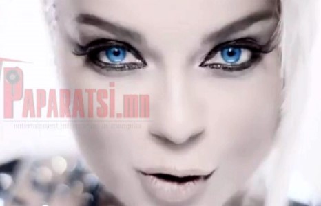 Наташа Королёва шаргал үстэй болжээ