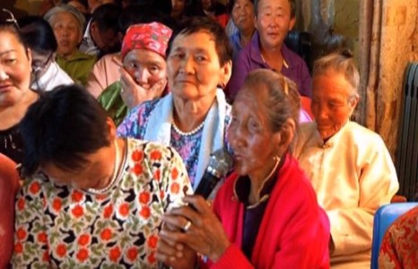 УИХ-ын сонгуулийн 11-р тойрогт Ардчилсан намаас нэр дэвшигч Дашдэмбэрэлийн Бат-Эрдэнэ тойргынхоо сумдуудад ажиллаж сонгогчидтойгоо уулзалт хийж байна