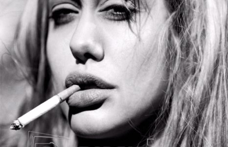 АНЖЕЛИНА ЖОЛИ БА ХАР ТАМХИ