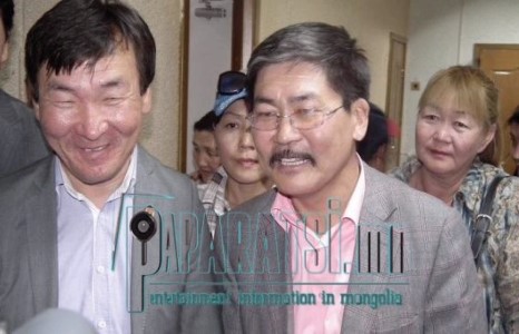 С.Ганбаатар Эрдэнэтэд хур бороо дагуулан ирлээ
