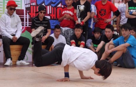 УЛС ТӨРЖӨӨГҮЙ ЗАЛУУС БҮЖИГЛЭЛЭЭ