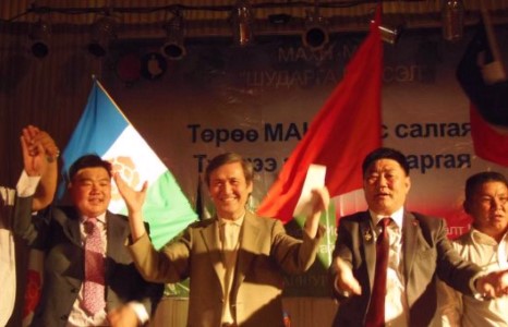 МАХН-ын дарга Н.Энхбаяр болон “МАХН-МҮАН-Шудрага ёс” эвсэлээс УИХ-ын 21-р тойрогт нэр дэвшигчид Багануур дүүргийн иргэдтэй уулзлаа